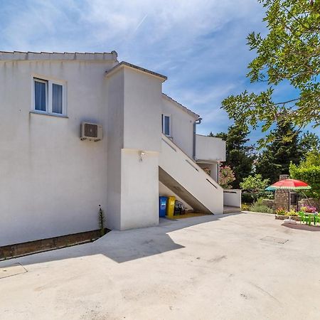 Ferienwohnung Apartman Hana Omišalj Exterior foto
