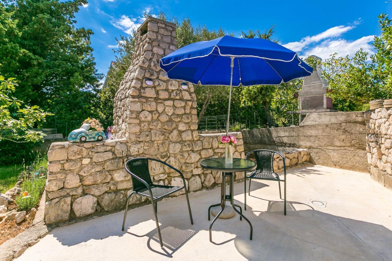 Ferienwohnung Apartman Hana Omišalj Exterior foto
